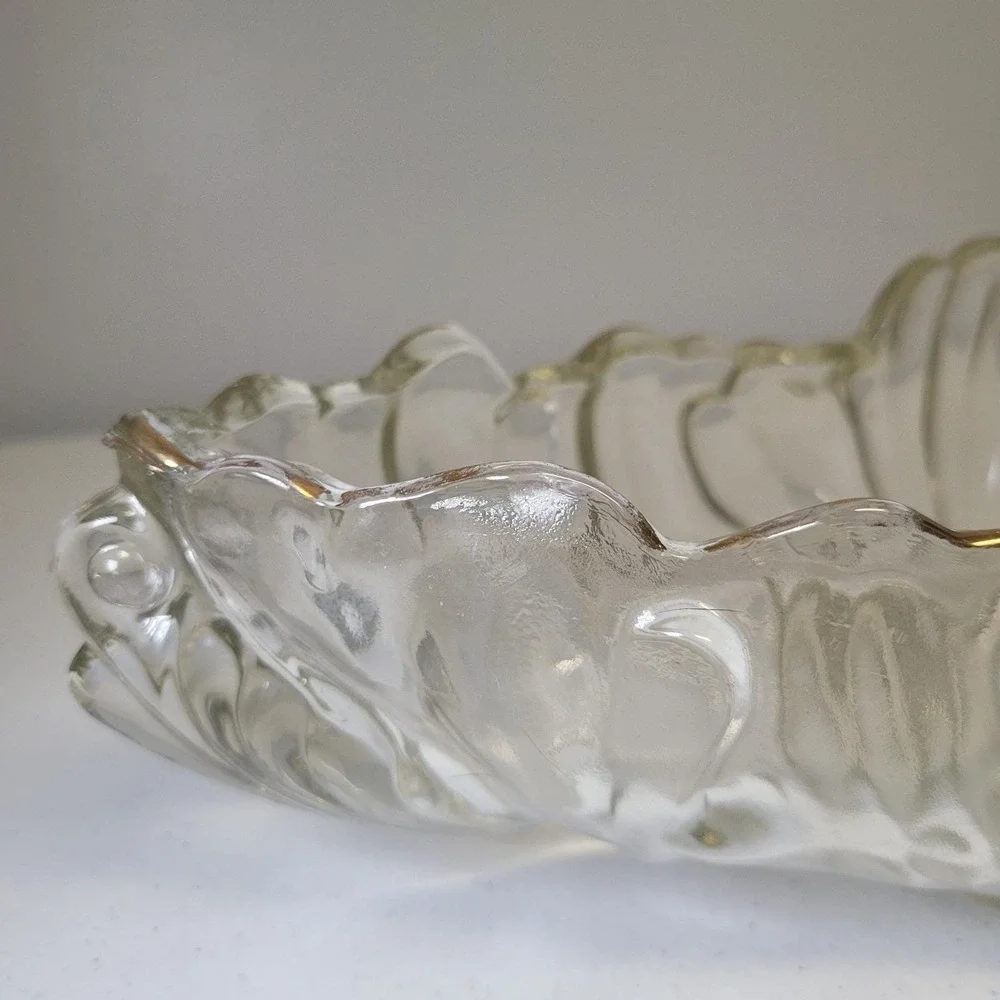 Vintage Indiana Glass Tiara Gold Trim Scalloped‎ Edge Oval Console Bowl Clear